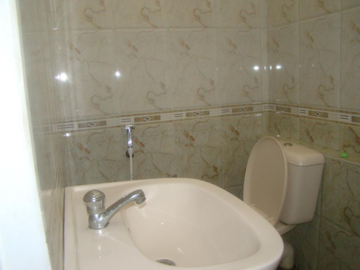 Down Town Hotel Ponnarankulama Kültér fotó
